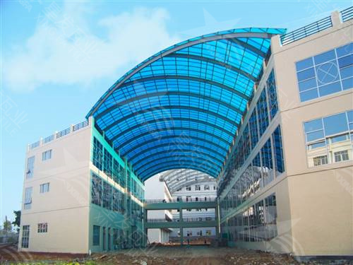 PVC防腐瓦隔热塑料瓦 隔音降噪PVC采瓦 工程钢结构停车场用pvc复合波浪采光瓦 PVC瓦厂生产制造